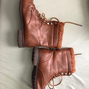 Fall boots